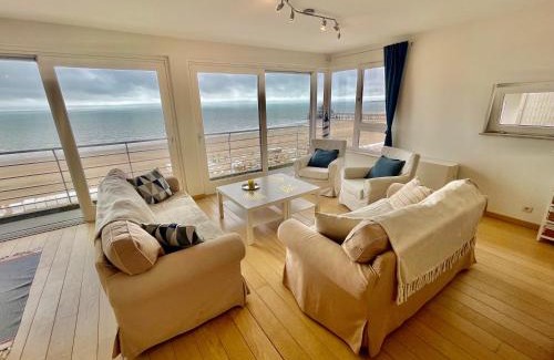 Blankenberge Apartment | Oceanfront 3BR Zeedijk Apartment with Private Beach Access
