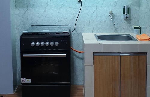 Old Jakarta Apartment | Stylish 3BR Penthouse with View, Free Netflix & Breakfast