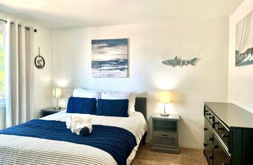 Medford House | Pet-Friendly Retreat with Large Kitchen and Firepit