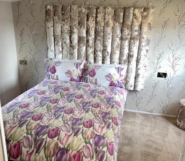 East Drayton Ski Chalet | Family-Friendly Chalets in Tuxford, UK - Rated 8.7/10
