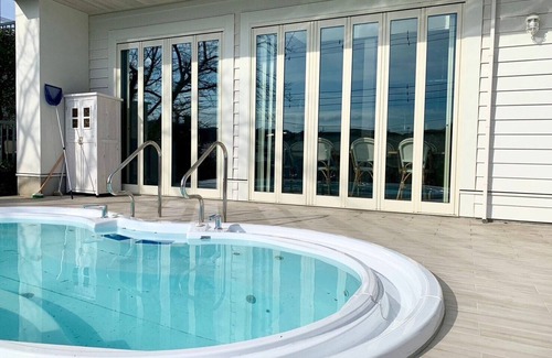 Zushi Villa | Relaxing Retreat with Ocean View and Spa Amenities