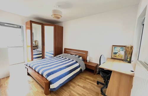 Ivry-port Apartment | Cozy 3-Room Apartment with Parking Near Paris Attractions