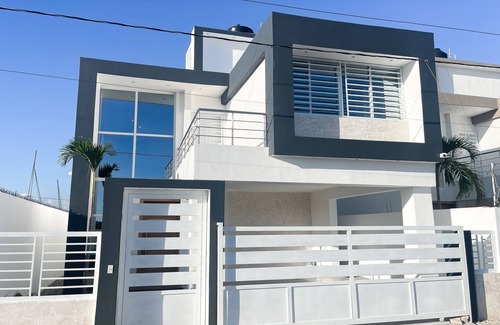 La Romana Villa | Modern Beach Getaway: 3BD/3.5BA with Private Pool