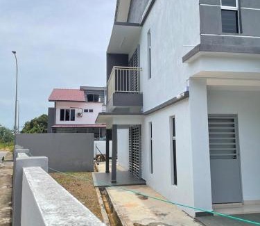 Sungai Menyala Apartment | Family-Friendly Homestay Just 3 Minutes to Port Dickson Beach