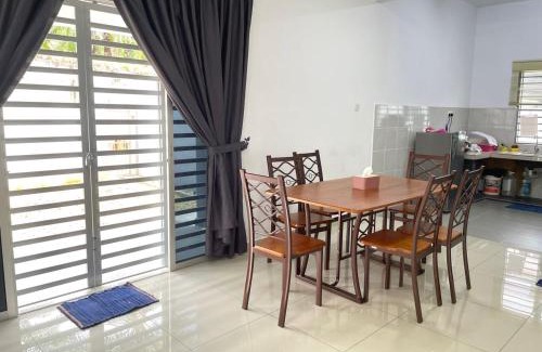Sungai Menyala Apartment | Family-Friendly Homestay Just 3 Minutes to Port Dickson Beach