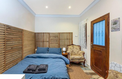 Konak Apartment | 3min to the historical elevator,quiet and peaceful