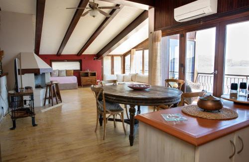 Kas Apartment | Elegant 3OdaKas PENTHOUSE: 4-Star Comfort with Hot Tub