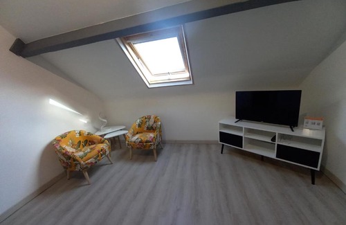 Kerroch Apartment | Oceanfront Escape at 3p-institut - Rated 9/10 by Guests