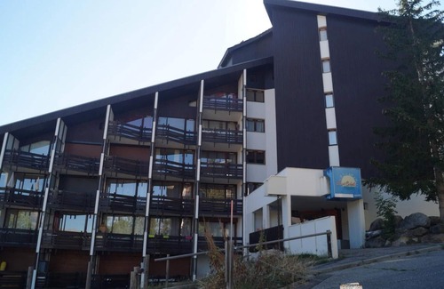 Le Sauze Apartment | Balcony Room with Spa Access at Super Sauze Resort
