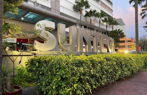 Bayan Baru House | Family Suite for 13 – Child-Friendly and Highly Rated Stay