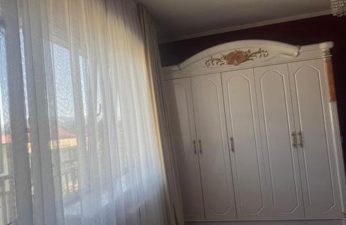 Imereti Apartment | 4 ოთახი 3 საძინებელი ზღვიდან 100 მეტრში