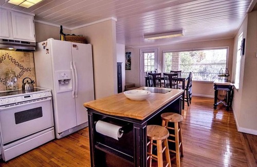 Briarcliff House | Scenic 4/2 by Marina: Relax with Views, Grill & WiFi