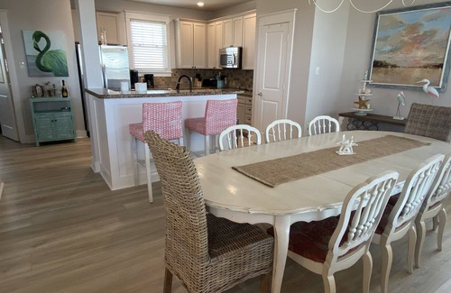 Galveston House | Perfect 4-Bedroom Home in Pointe West with Heated Lazy River