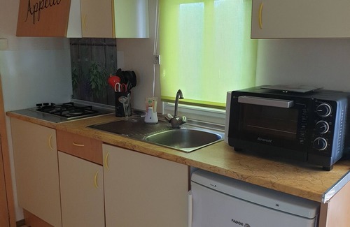 Saint-Paul-les-Dax House | Family-Friendly Mobile Home on Cozy Campsite Plot