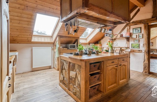 Bergenhausen Apartment | Pet-Friendly Retreat at Lindenhof-Bergenhausen, Rated 9.8