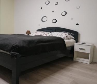 Morahalom Apartment | 4 Barát apartman