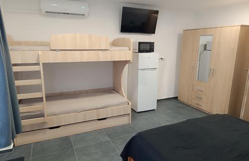 Morahalom Apartment | 4 Barát apartman