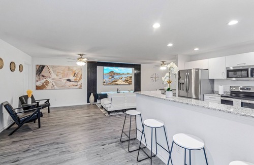 Grand Prairie House | 4 bd/2 ba Near AT&T stadium, TX Live! Six Flags, Globe Life