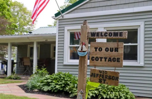 Edinboro House | Cozy Cottage with Edinboro Lake Views and Pet-Friendly Options