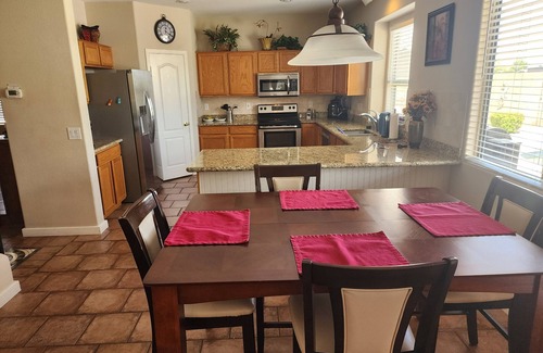 San Tan Valley House | Family Retreat with Private Pool and Golf Course Access