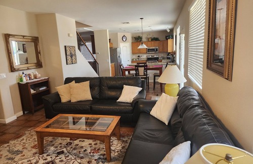 San Tan Valley House | Family Retreat with Private Pool and Golf Course Access