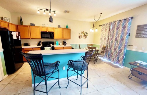 Windwood Bay House | Ideal 4-BDRM Retreat with Private Pool, Near Disney