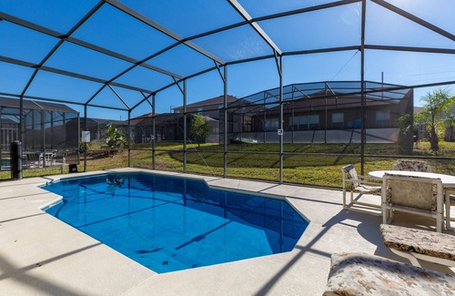 Windwood Bay House | Ideal 4-BDRM Retreat with Private Pool, Near Disney