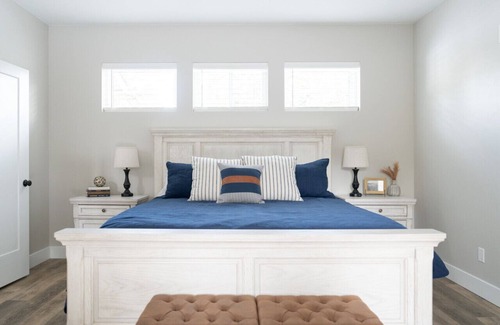 Tamarack Resort House | Beachfront Retreat with Hot Tub & Ocean Views
