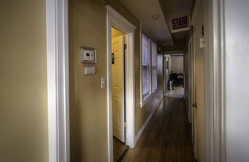 Pulaski Park Apartment | 4 BDRM Stay in the heart of Wicker Park