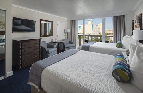 St. Pete Beach Hotel | Beach View Rooms with Balconies for Your Coastal Escape