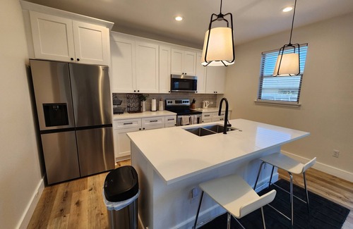 Stony Ridge North House | Family-Friendly 4 Bed House Just 9 Minutes from Airport