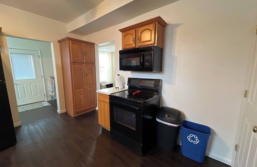 Southwest Area House | Pet-Friendly Retreat with Pool & Spa in Cedar Rapids