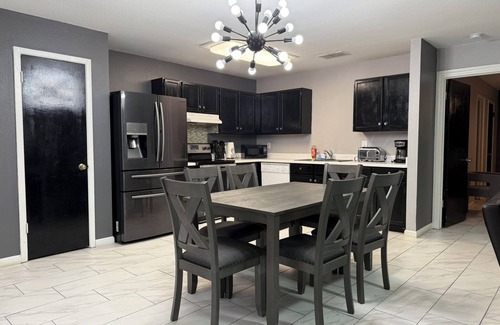 Far North Central House | 4 bed 2 bath NORTH 1604 Bulverde/281 & Evans HOUSE