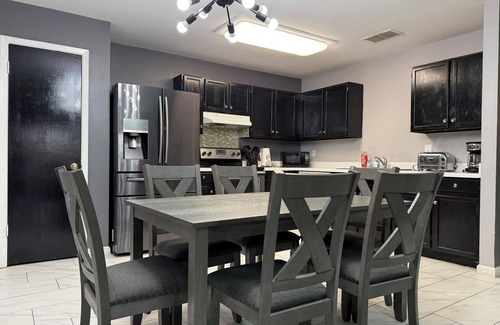 Far North Central House | 4 bed 2 bath NORTH 1604 Bulverde/281 & Evans HOUSE