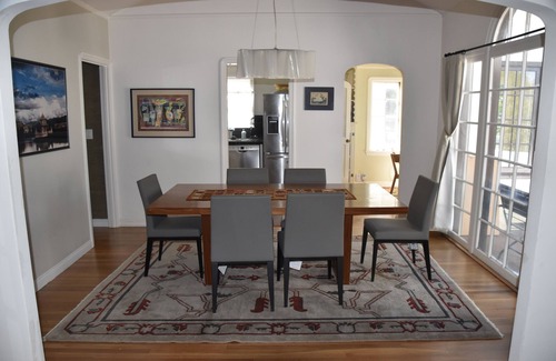 Petaluma House | Pet-Friendly Haven: Walk to Town in Wine Country
