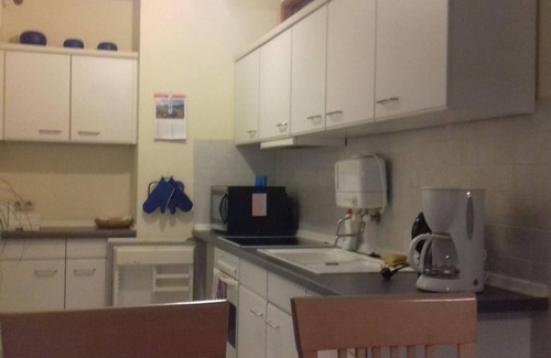 Dhron Apartment | Cozy 2-Bedroom Apartment for Two at Ferienwohnung Gorges