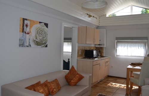Leiwen Bed & Breakfast | Relaxing 4-Bed Apartment Müller-Thurgau - Guesthouse Jostock