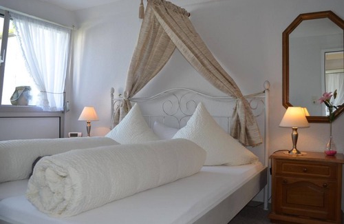 Leiwen Bed & Breakfast | Relaxing 4-Bed Apartment Müller-Thurgau - Guesthouse Jostock