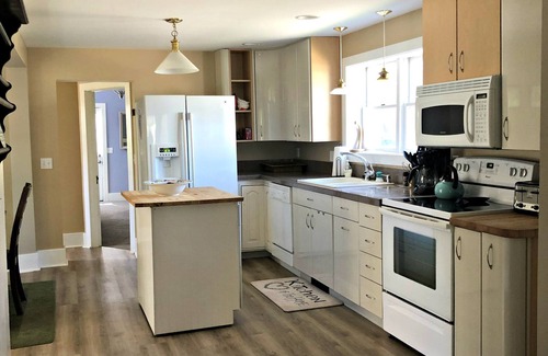 St Ignace House | Guest Rated: 9.6 – Pet-Friendly 4 Bed Home in St. Ignace