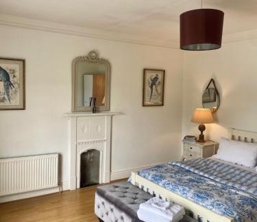Cut Bush House | Family-Friendly 4-Bed House in Scenic Kildare