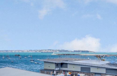 Brixham House | Family-Friendly 4 Bed Retreat in Brixham for Everyone