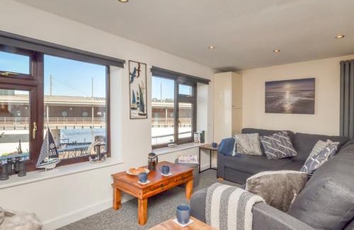 Brixham House | Family-Friendly 4 Bed Retreat in Brixham for Everyone