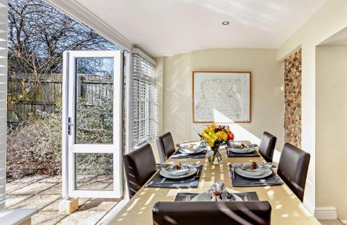 Docking House | Family-Friendly 4 Bed Accommodation in Docking