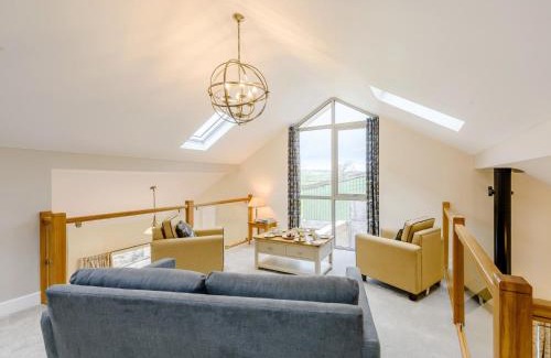 Nether Burrow House | 4-Bed Retreat in Kirkby Lonsdale - Perfect for Families & Pets