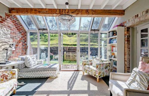 West Lulworth House | Family-Friendly 4-Bed Retreat in Lulworth Cove