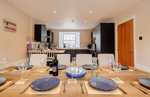 Tummel Bridge House | Family-Friendly 4-Bedroom Retreat in Pitlochry