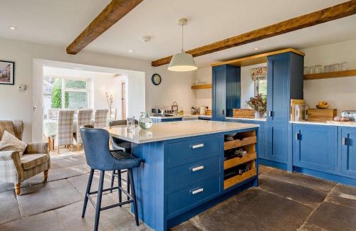 Sedbergh House | Family-Friendly 4 Bed Accommodation in Sedbergh SZ595