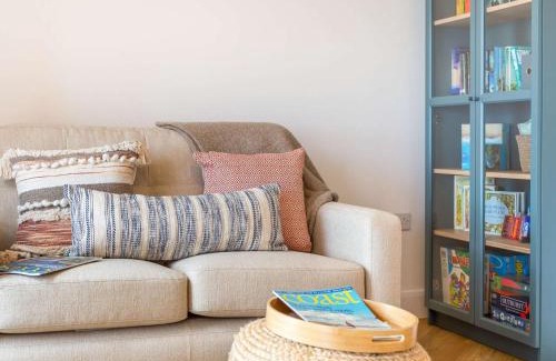 Whitley Bay House | Spacious 4-Bed Retreat in Whitley Bay for Families