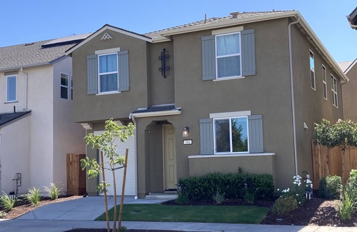 Merced House | Modern 4-Bed Retreat in North Merced Near UC and Hospitals