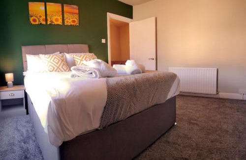 Port Talbot Apartment | Comfortable Family Retreat at 23 Gladys Street